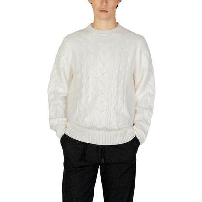 Hamaki-Ho White Marabou Sweater